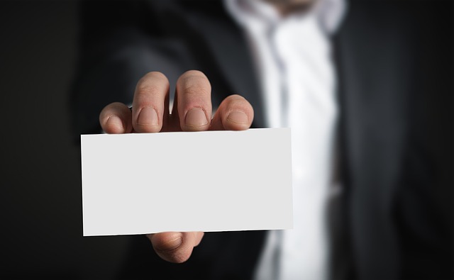 3 Top Benefits of Carrying a Printed Business Card in 2019
